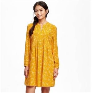 OLD NAVY Yellow dandelion pleat tunic dress